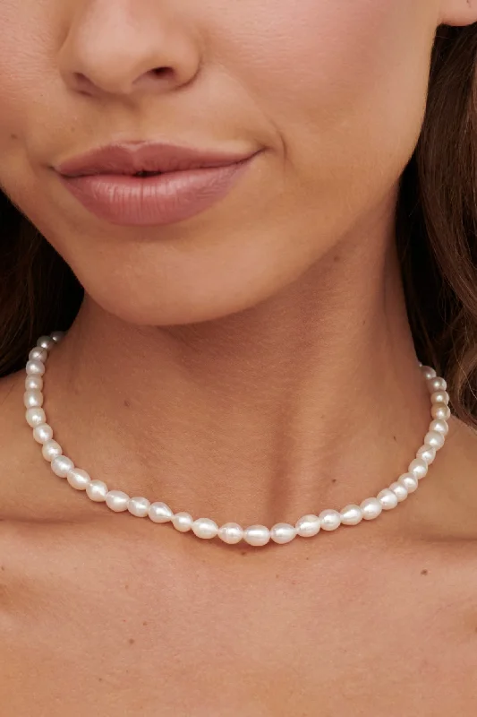 Bonita Pearl Strand Necklace Gold