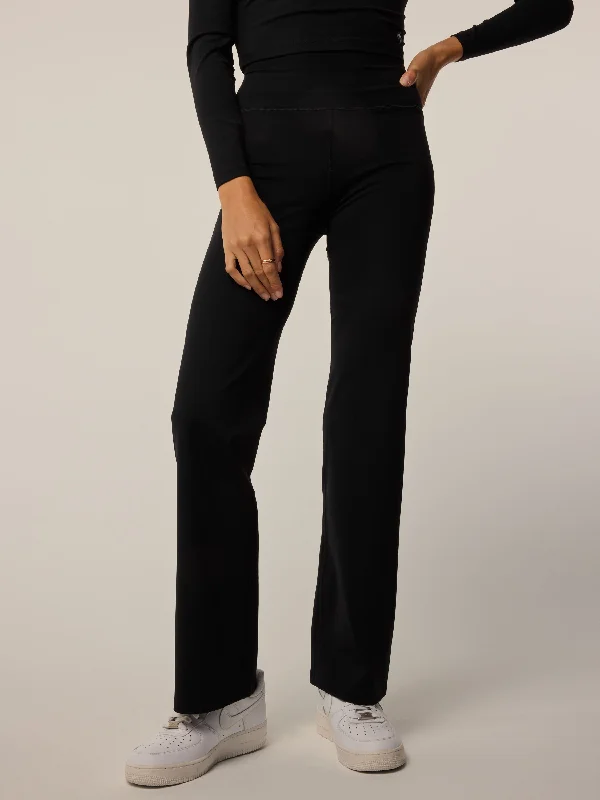 Venus Flare Pant